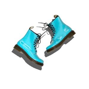 Dr martins blue boots size 7 preloved but lots of love left